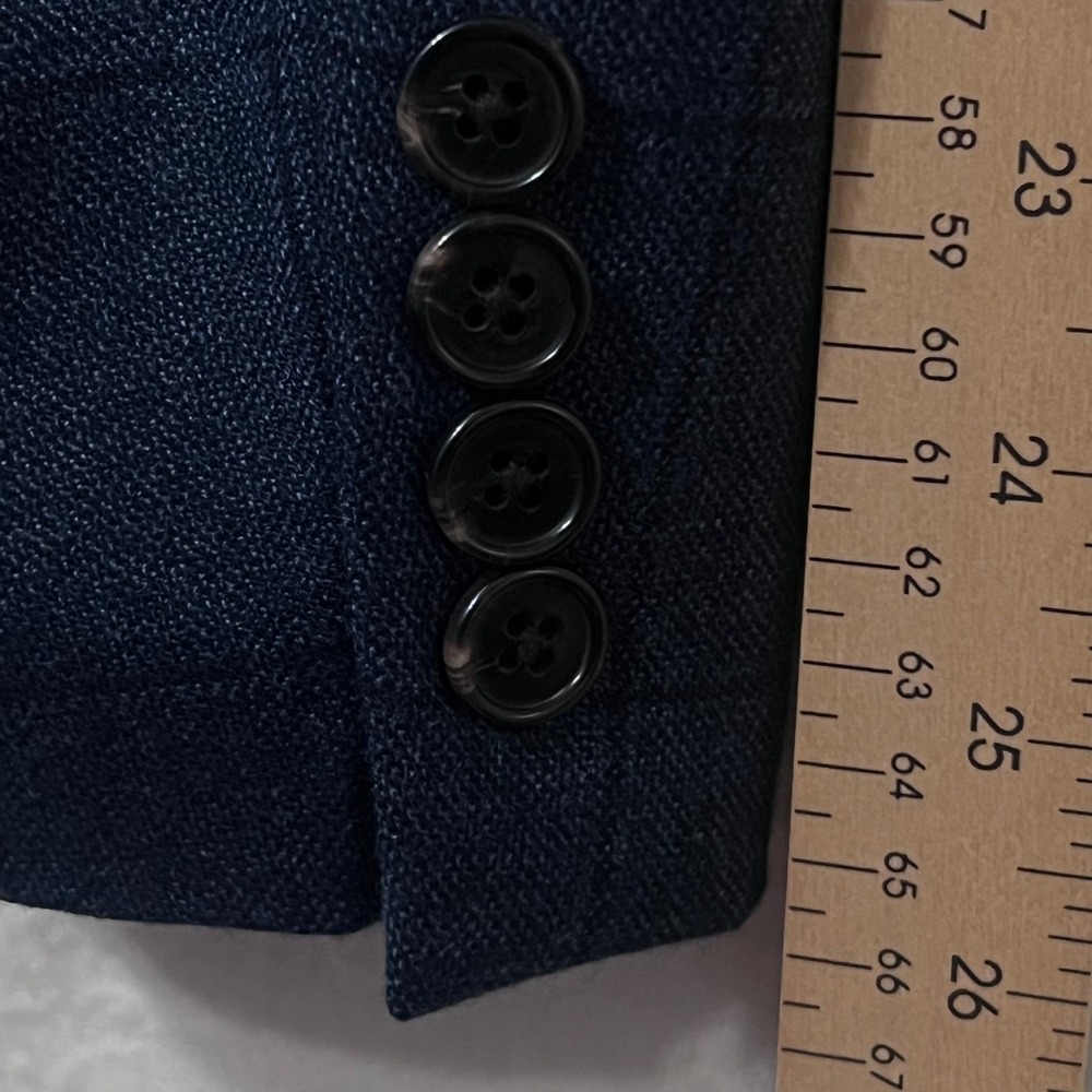 Ralph Lauren Men's 46R‎ Navy Wool Windowpane Blazer – 2-Button Classic Fit - Picture 8 of 11